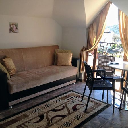 Paddys Apartments Ovacik Oludeniz Ngoại thất bức ảnh